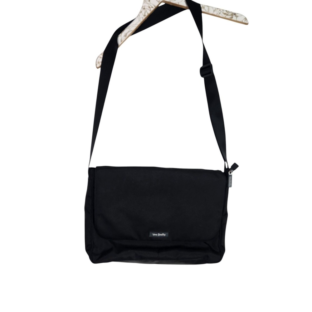 VERA BRADLEY Messenger Bag Womens‎ Medium Black Floral Lining Crossbody Strap